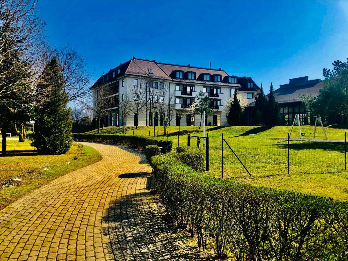 Birdland Apartman Бюк Экстерьер фото